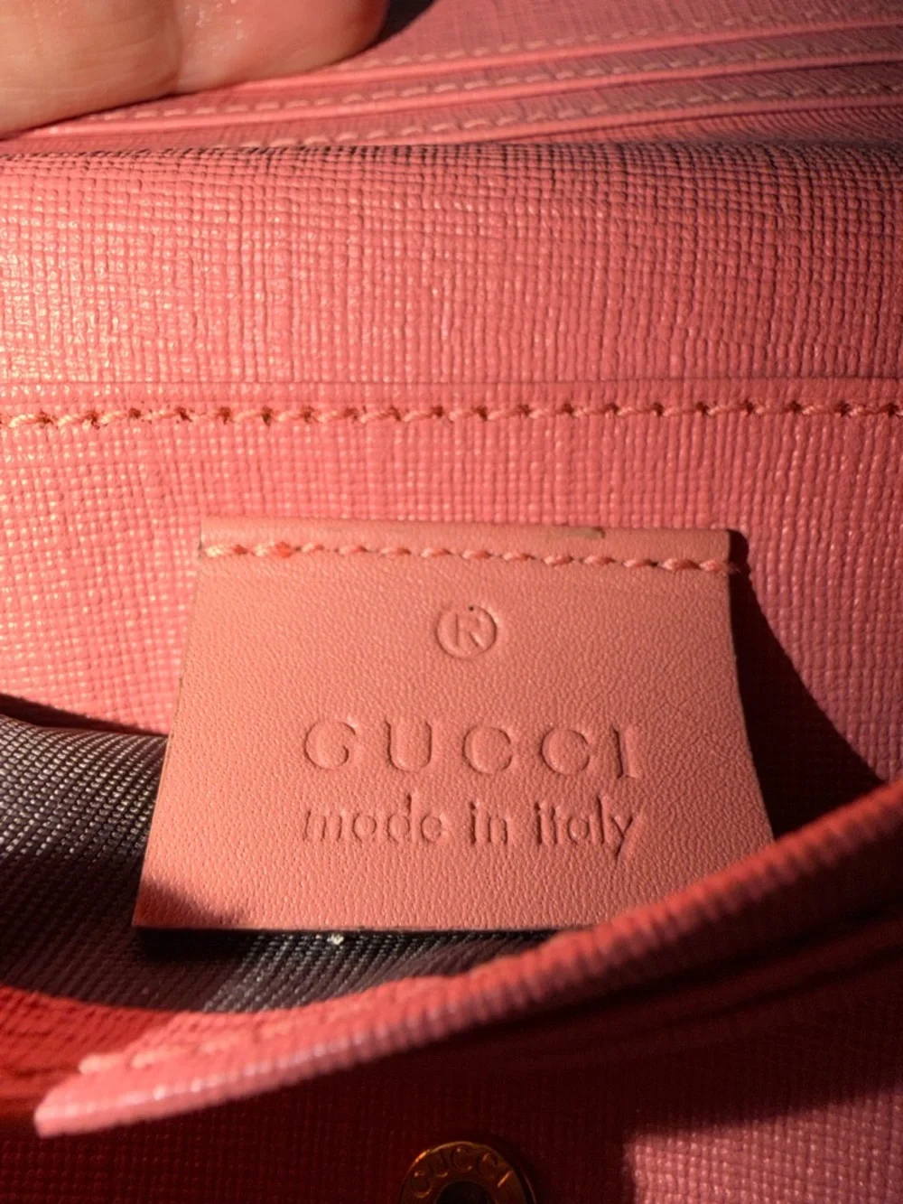 GUCCI GG SURPREME MONOGRAM FACE WALLET BEIGE/PINK - Picture 5 of 15